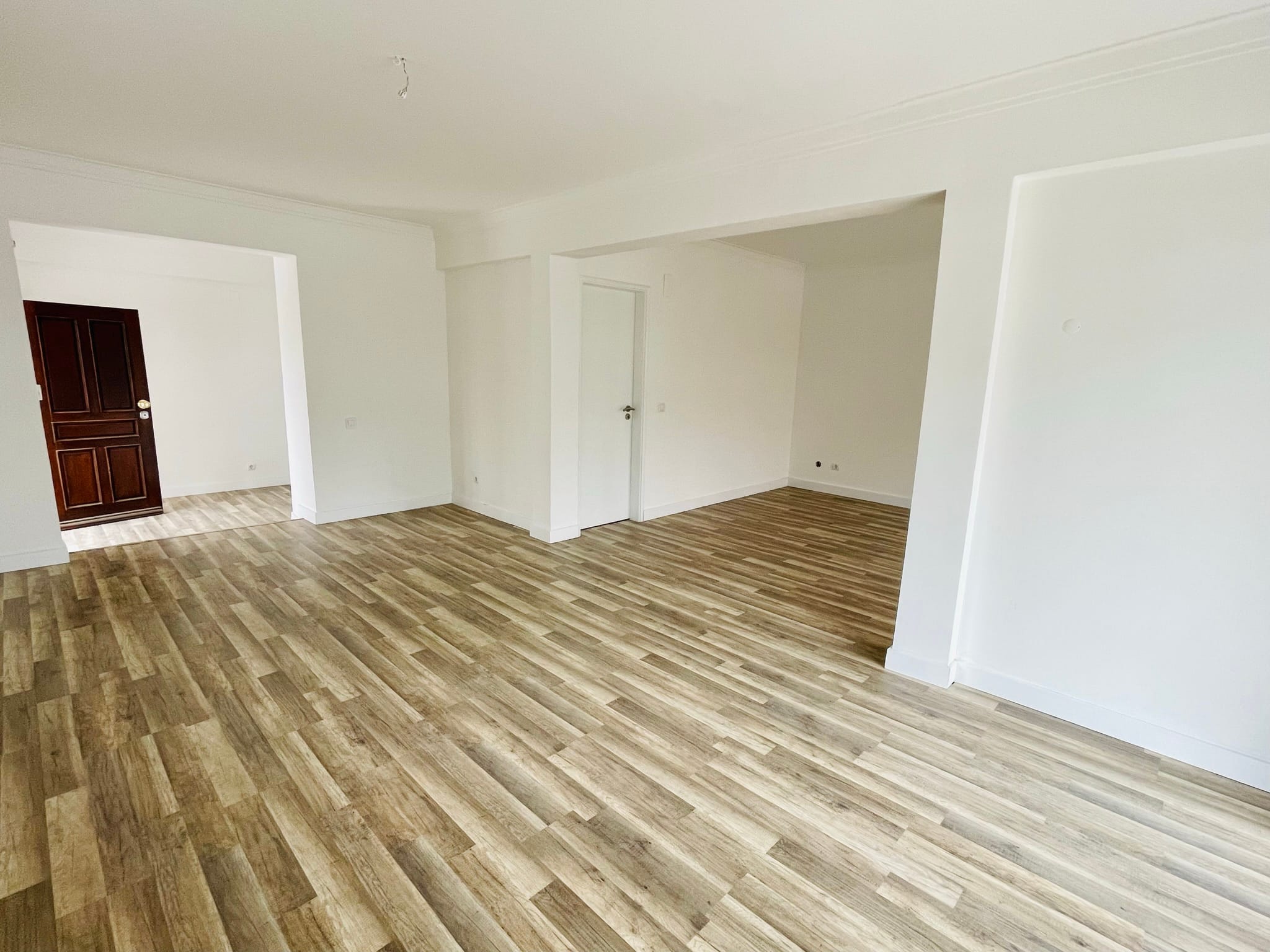 Moradia V4 Charneca Caparica proximo praia costa caparica4806