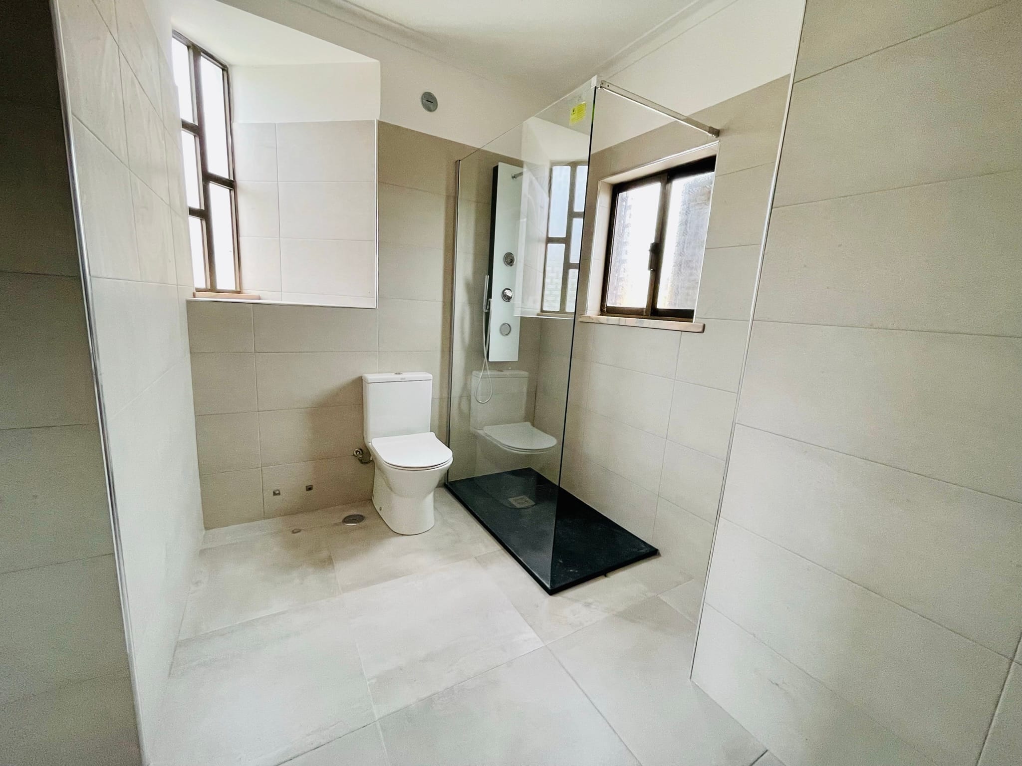 Moradia V4 sobreda praia costa caparica_4829